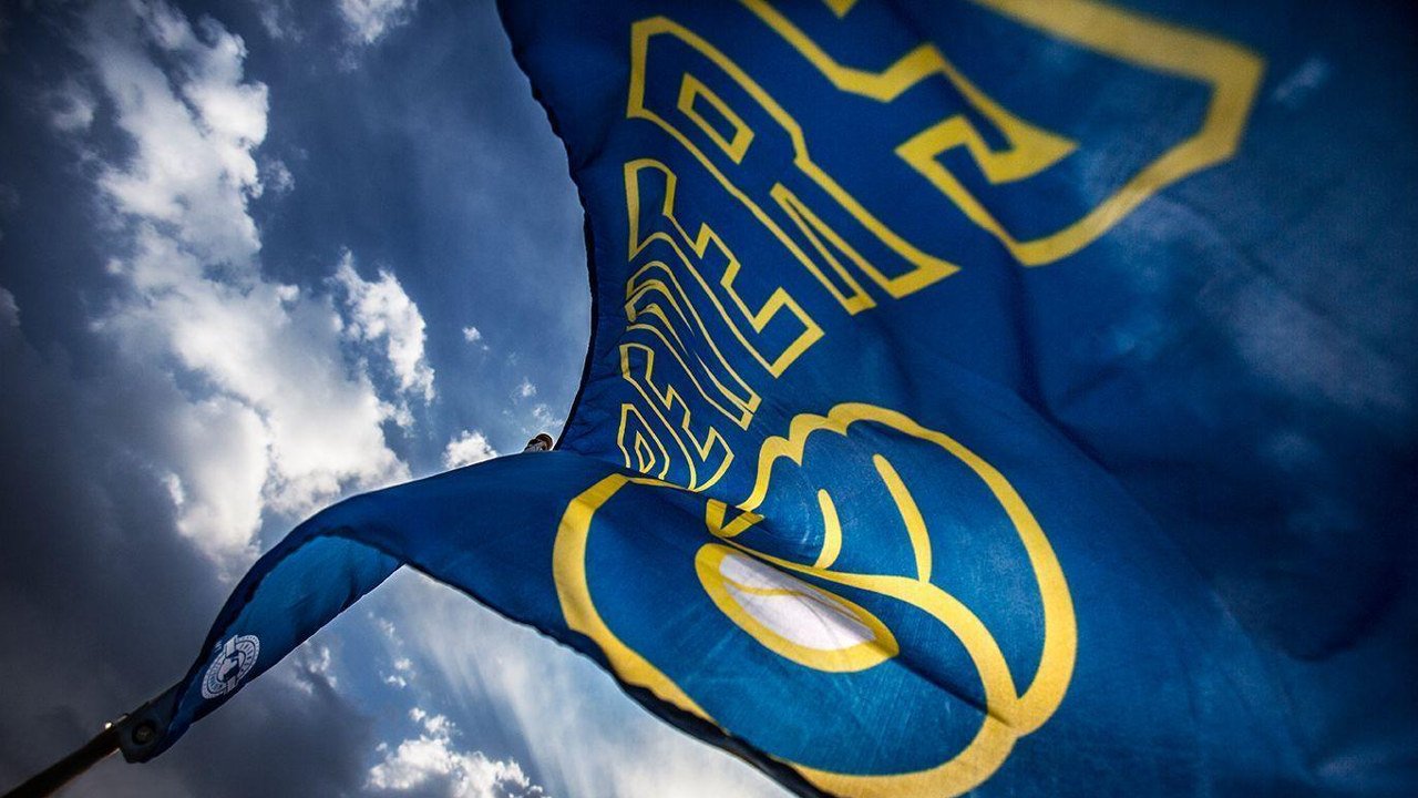 Milwaukee Brewers fans